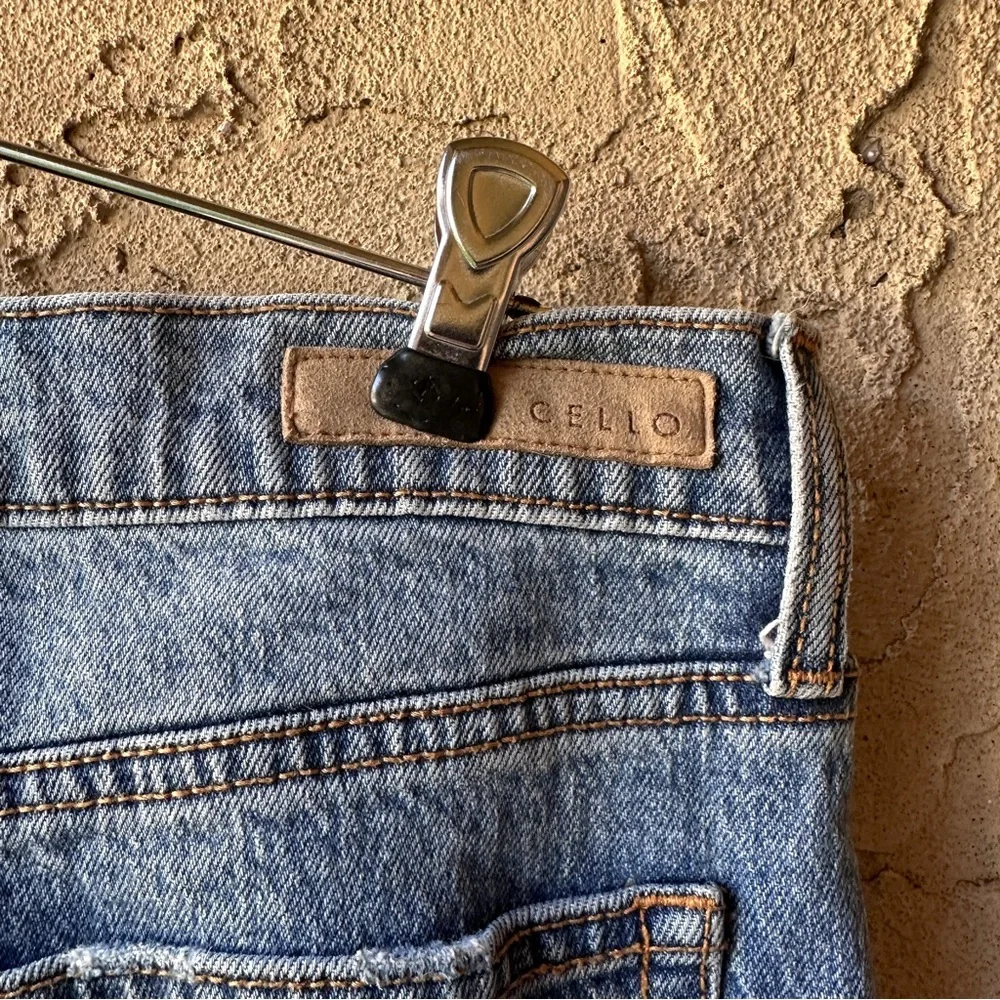 High Rise Jeans - Picture 7 of 10